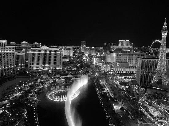 The Cosmopolitan Las Vegas Fountain View image 0