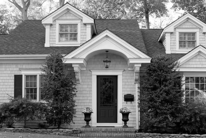 How to Add Pumpkin Spice and Fall Colors to Your Front Door image 2