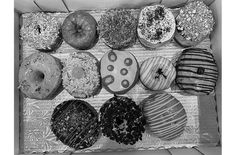The New Year’s 100 Donut Craze image 0